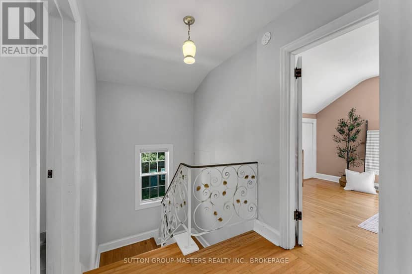 187 Willingdon Avenue — photo 21 of 40