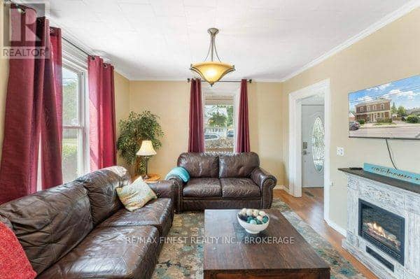 30 King Street — photo 12 of 37