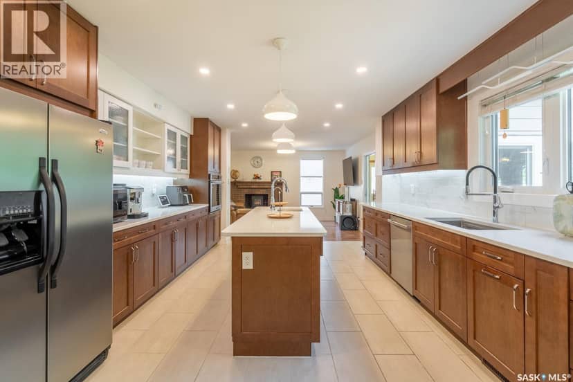 127 Rogers ROAD — photo 12 of 40