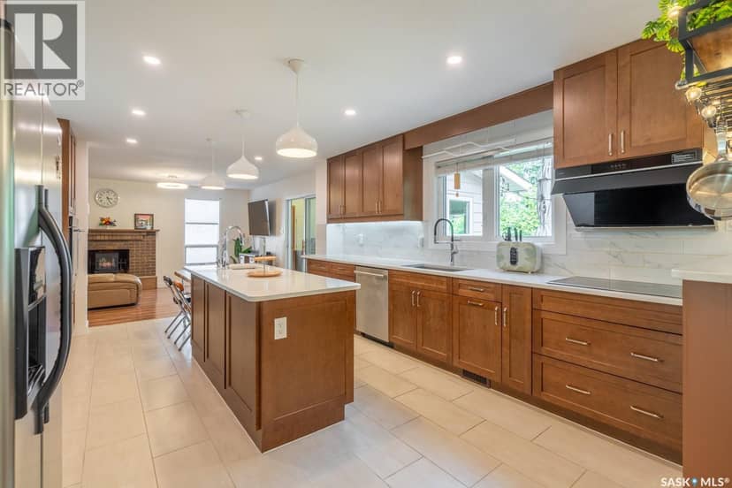 127 Rogers ROAD — photo 15 of 40