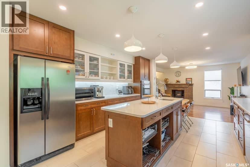 127 Rogers ROAD — photo 16 of 40