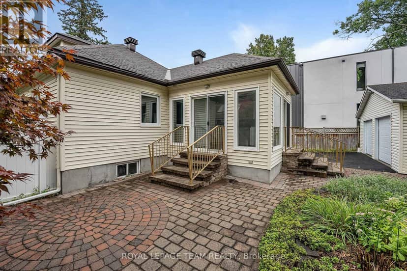 658 Tweedsmuir Avenue — photo 30 of 40
