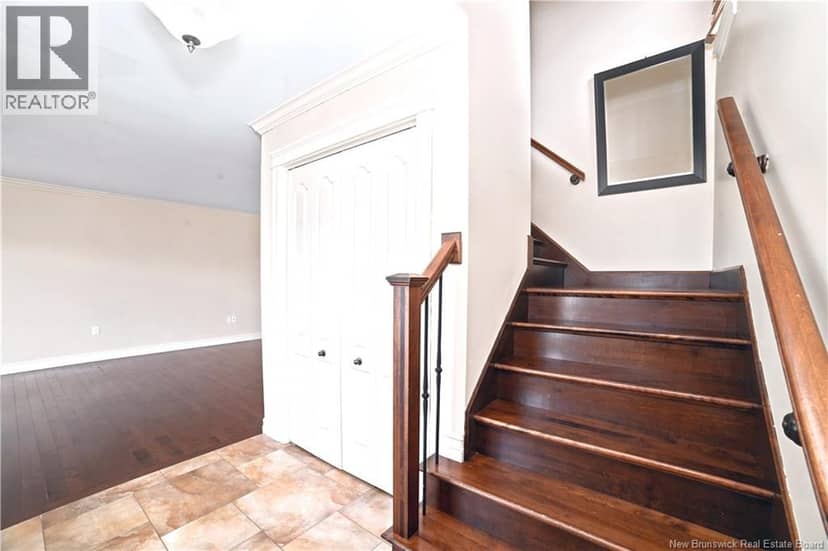 46 Holland Drive — photo 15 of 30