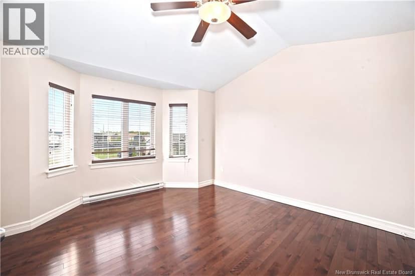 46 Holland Drive — photo 17 of 30