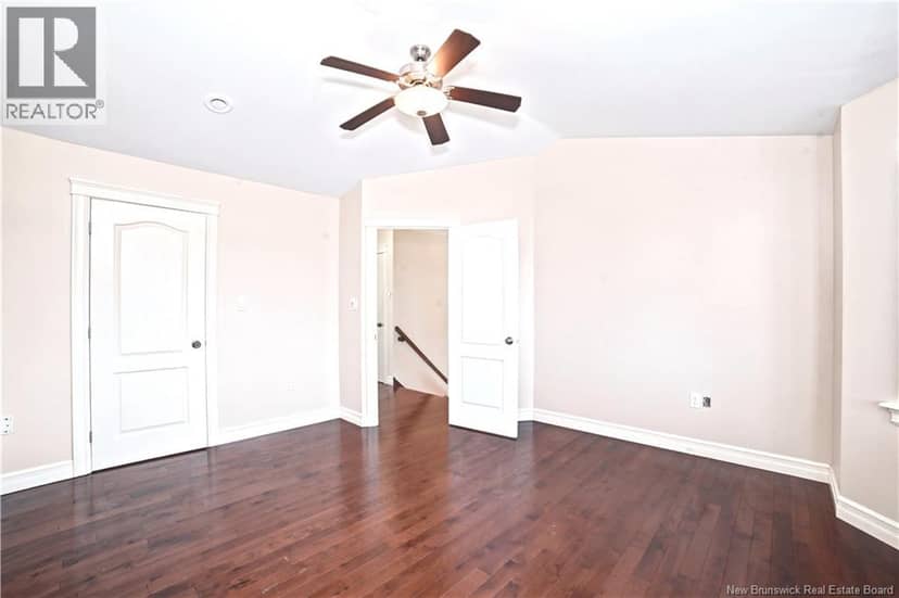 46 Holland Drive — photo 19 of 30