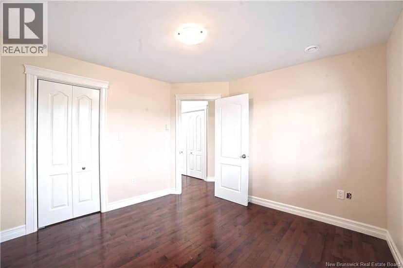 46 Holland Drive — photo 23 of 30