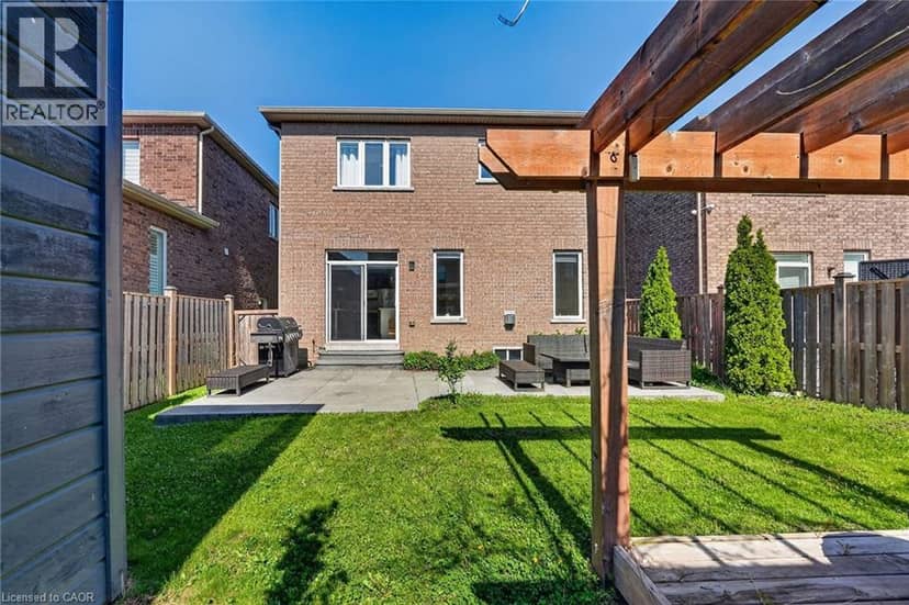 82 CHAUMONT Drive — photo 35 of 40