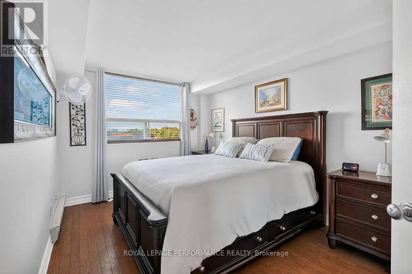 403 - 1440 Heron Road — photo 17 of 26