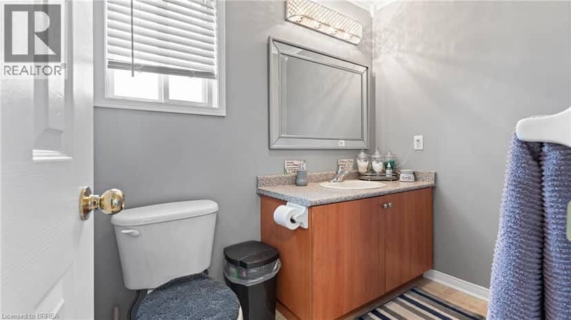 124 OSBORN Avenue — photo 19 of 33