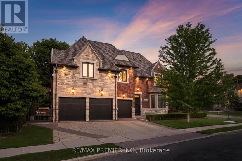 35 Normandale Crescent — photo 2 of 40