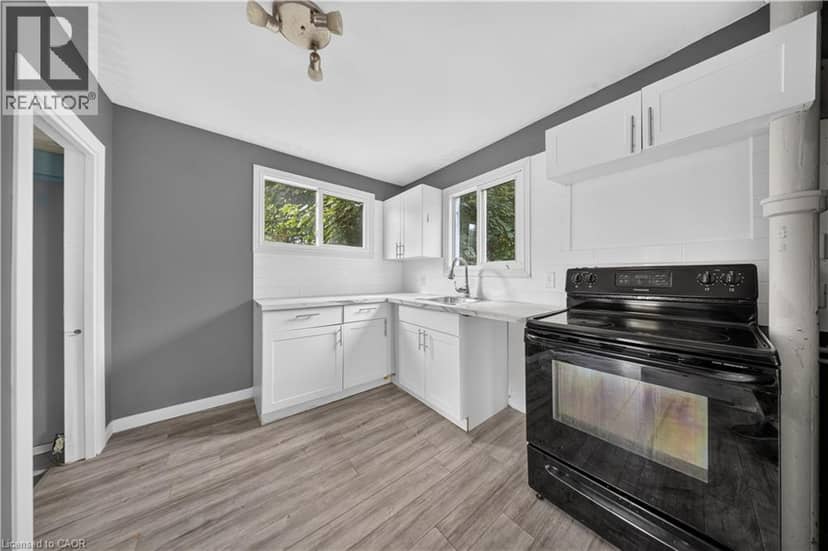 461 JOHN Street — photo 8 of 15