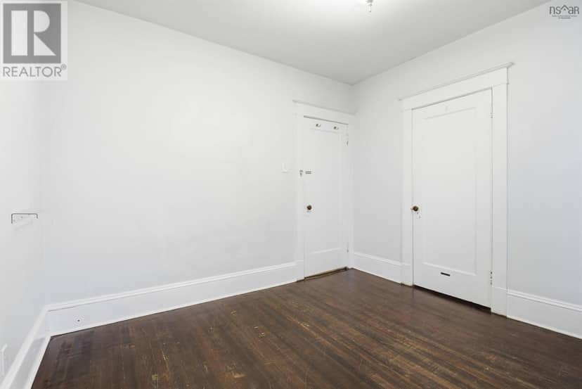 6229-6231 Allan Street, 6229-6231 Allan Street — photo 21 of 29