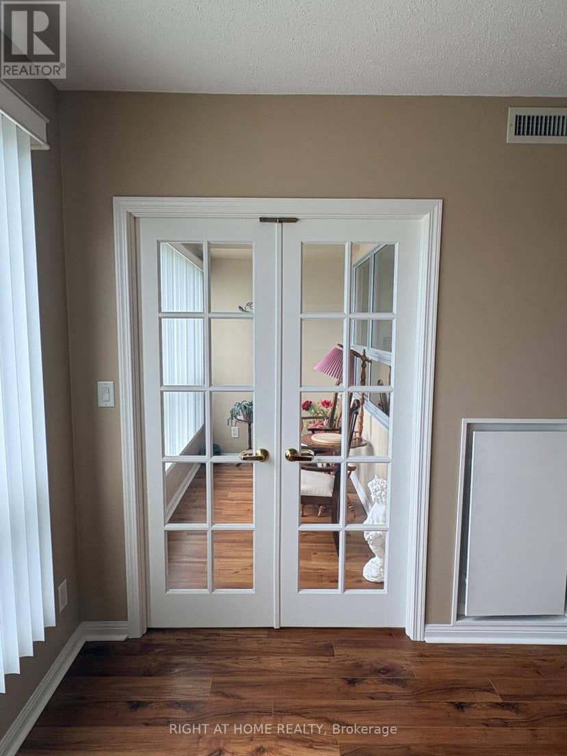 509 - 90 Dean Avenue — photo 11 of 40