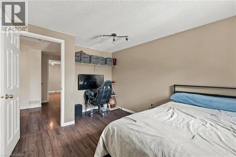 235 SAGINAW Parkway Unit# 18 — photo 19 of 35