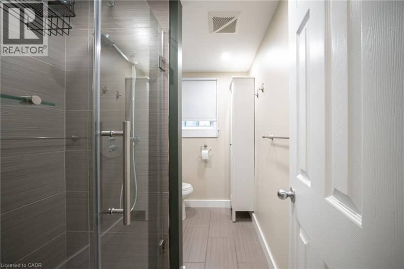 41 BIGGAR Avenue — photo 14 of 27