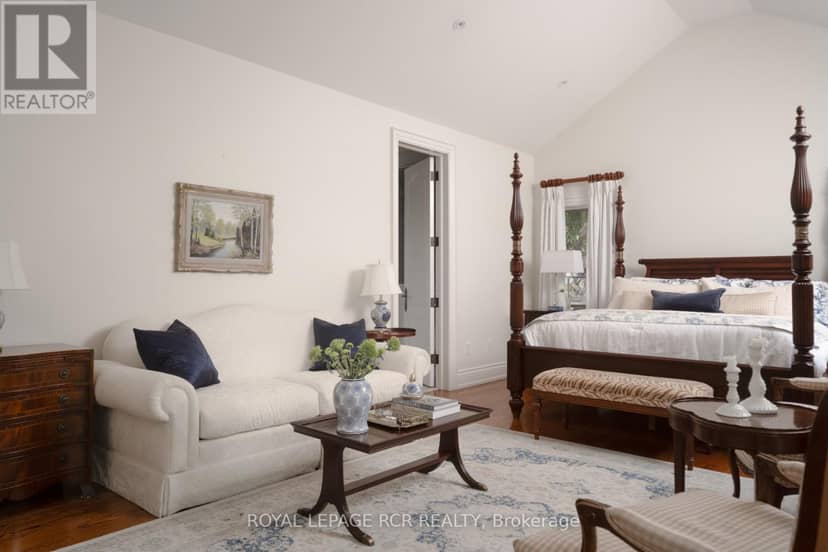 84 Kennedy Road — photo 18 of 40