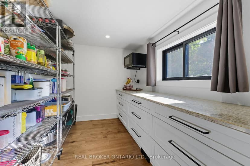 115 Lakeshore Road — photo 11 of 40