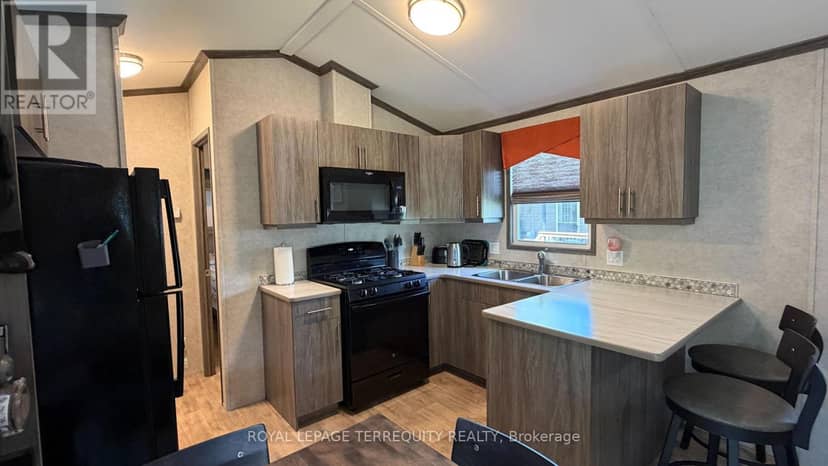 319 Rockview — photo 14 of 28