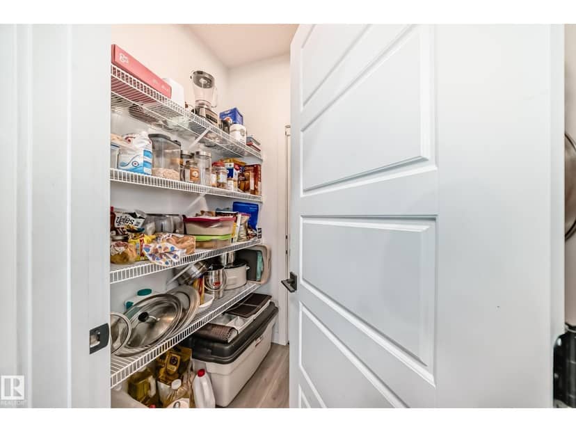 563 Kleins Cr — photo 9 of 28
