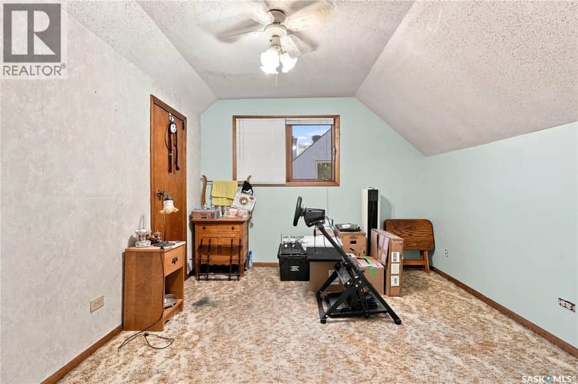 4230 6th AVENUE — photo 15 of 35