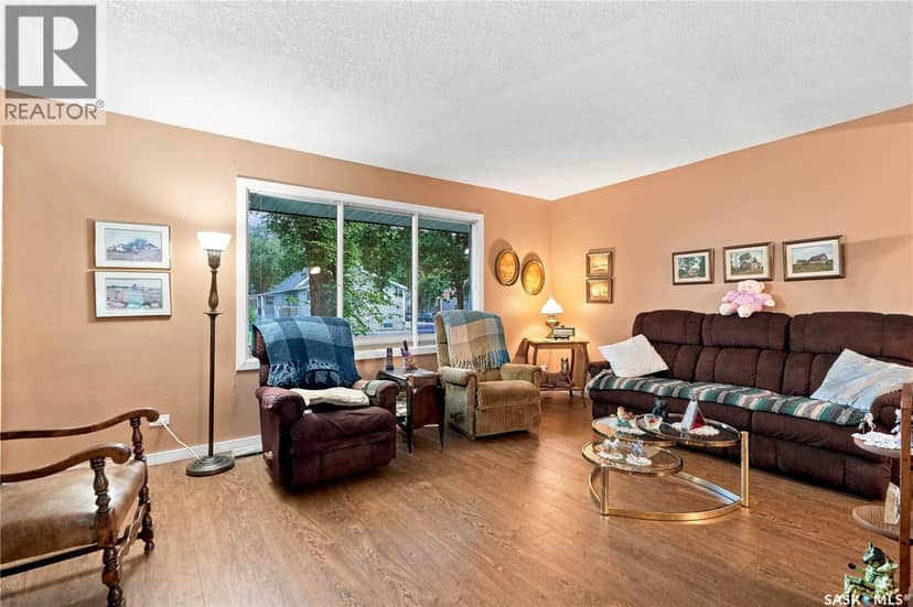 4230 6th AVENUE — photo 3 of 35