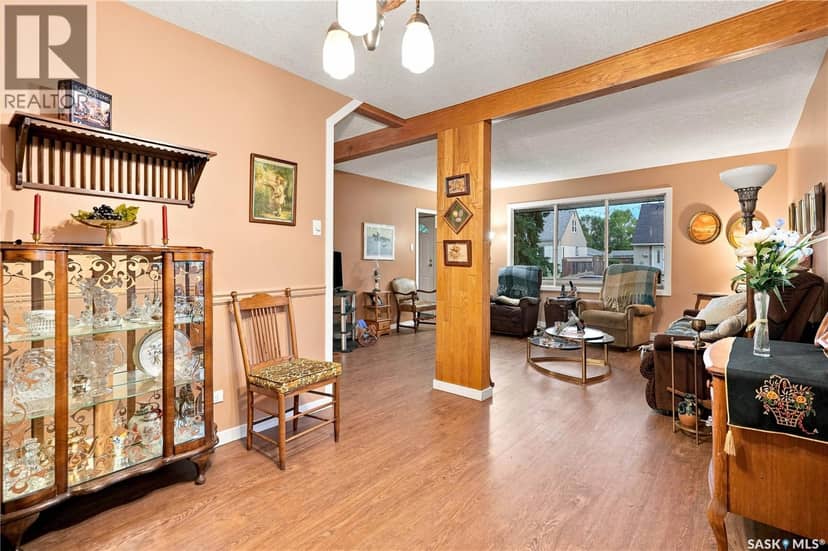 4230 6th AVENUE — photo 7 of 35