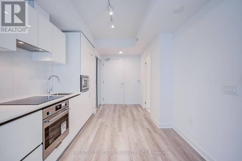 2907 - 238 Simcoe Street — photo 11 of 38