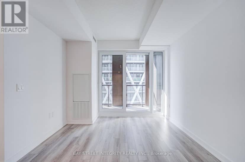 2907 - 238 Simcoe Street — photo 13 of 38