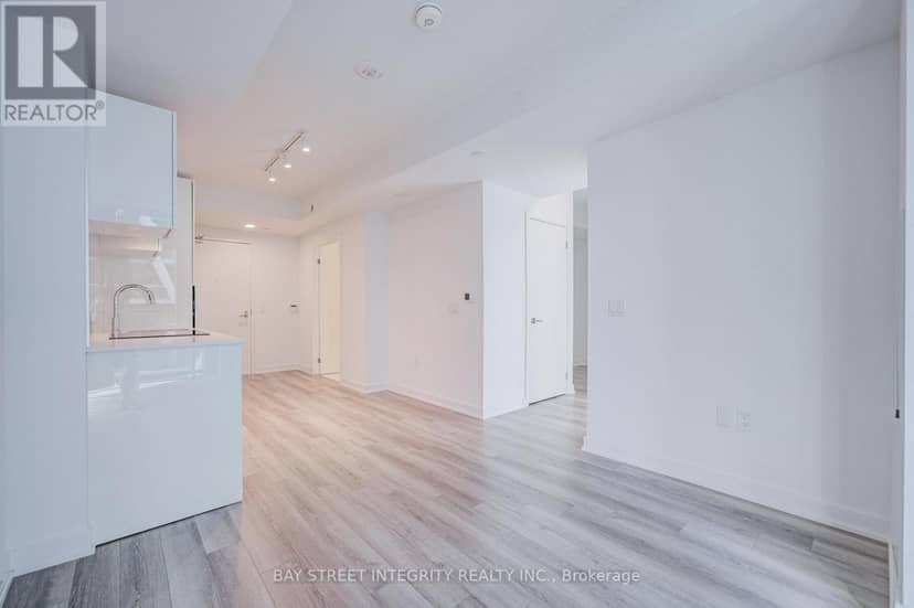 2907 - 238 Simcoe Street — photo 16 of 38
