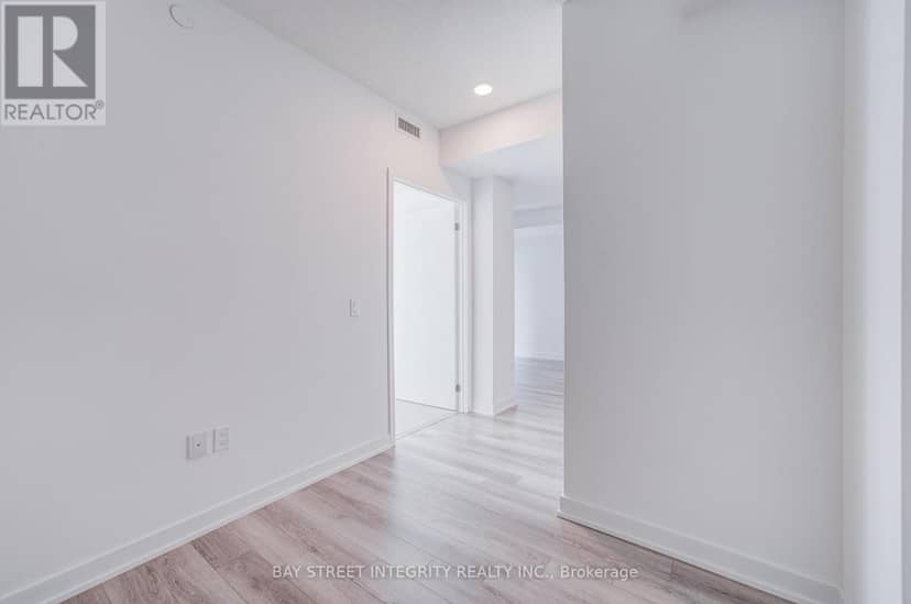 2907 - 238 Simcoe Street — photo 21 of 38