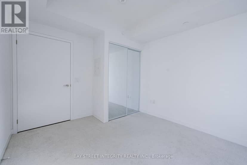 2907 - 238 Simcoe Street — photo 25 of 38