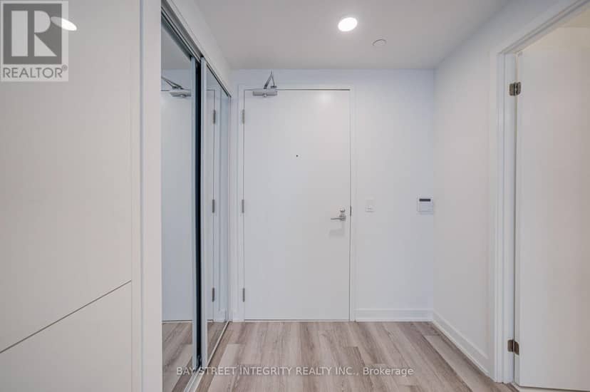 2907 - 238 Simcoe Street — photo 29 of 38