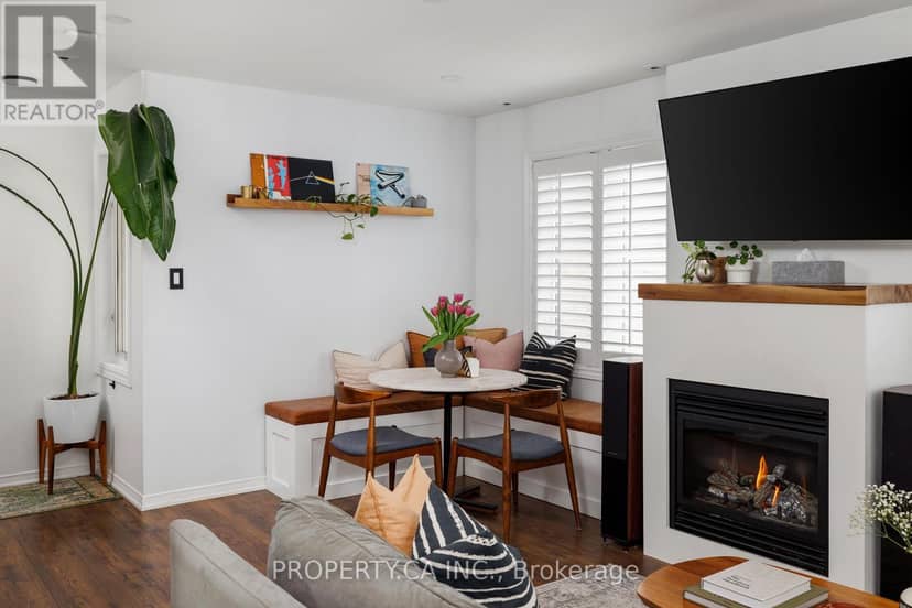 819 - 12 Sudbury Street — photo 3 of 24