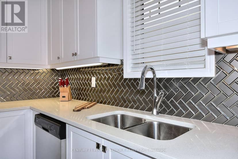 13 Devineridge Avenue — photo 17 of 27
