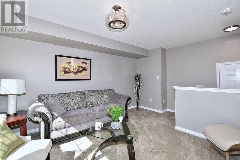 13 Devineridge Avenue — photo 4 of 27