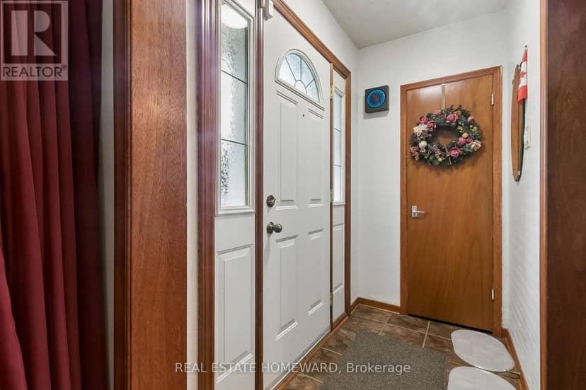 94 Rochman Boulevard — photo 3 of 40