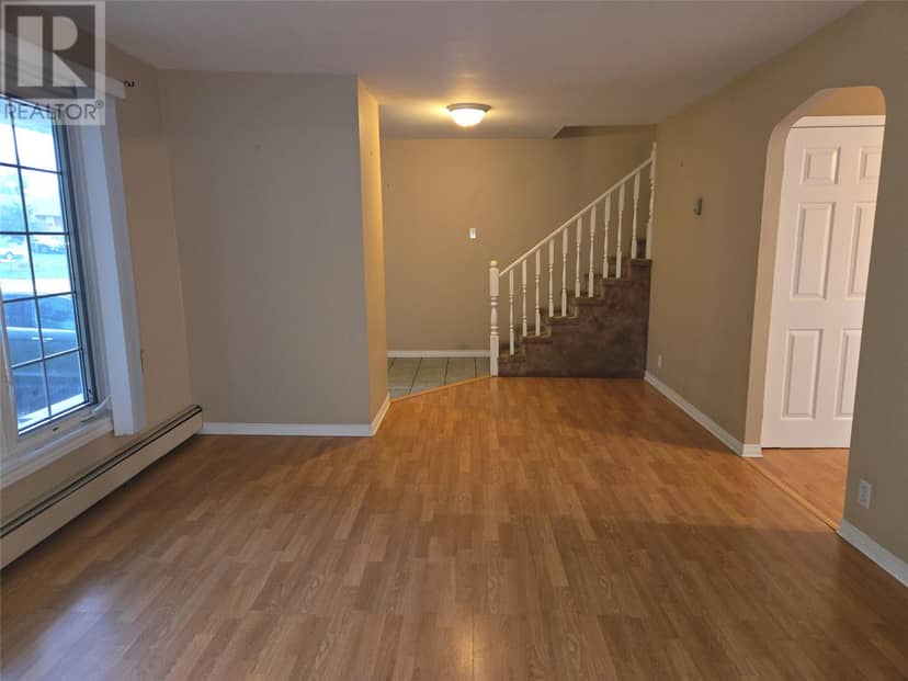 18 Crescent Street — photo 9 of 18
