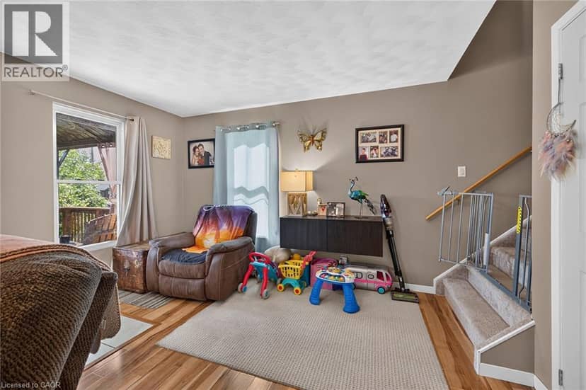 17 SEMMENS Street — photo 11 of 40