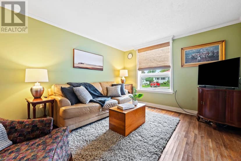 235 Spence Street — photo 14 of 37