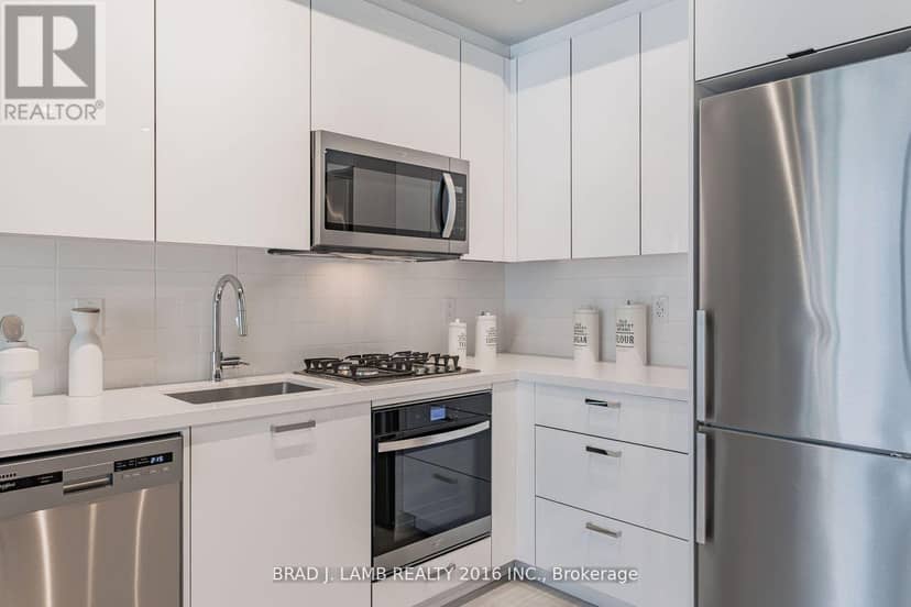 315 - 195 McCaul Street — photo 12 of 40