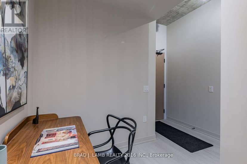 315 - 195 McCaul Street — photo 21 of 40