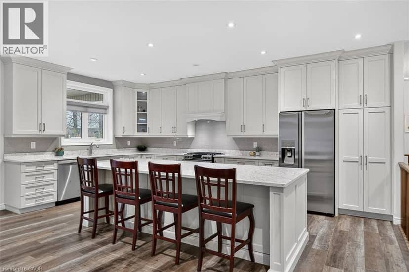 31 SYCAMORE Drive — photo 10 of 40