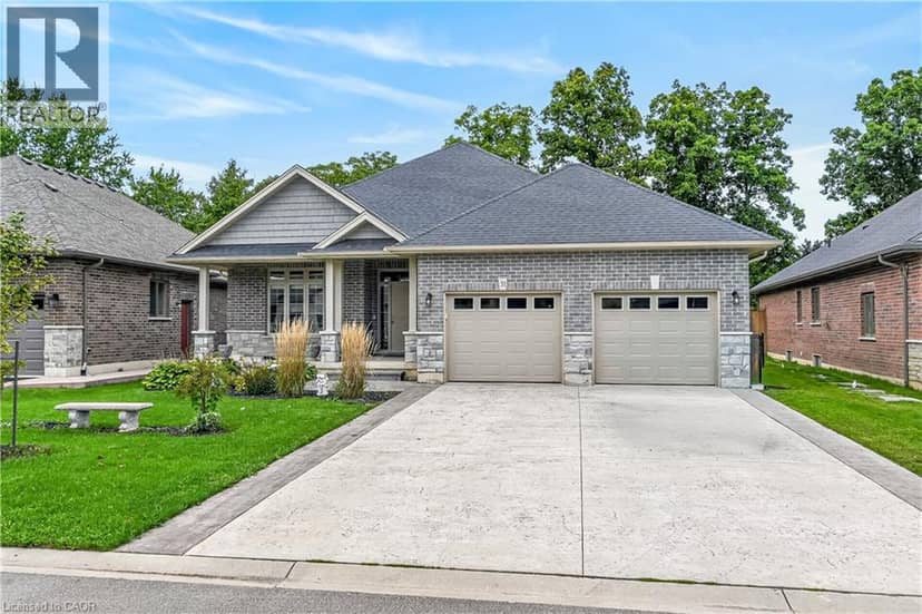 31 SYCAMORE Drive — photo 2 of 40