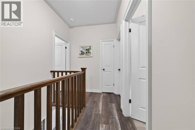 31 SYCAMORE Drive — photo 21 of 40