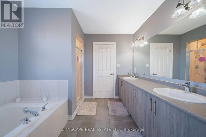 250 Crombie Street — photo 32 of 40
