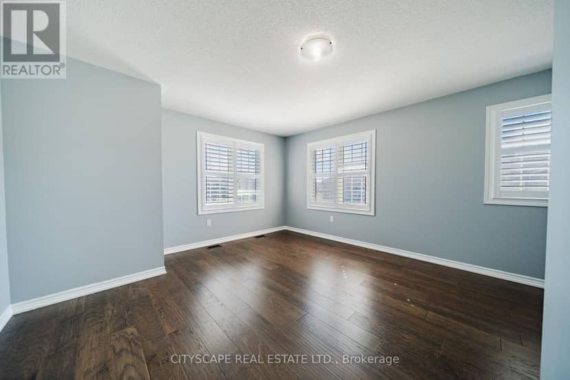 250 Crombie Street — photo 39 of 40