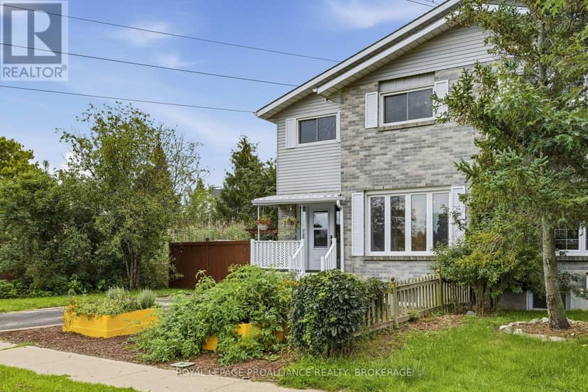690 Davis Drive — photo 3 of 38