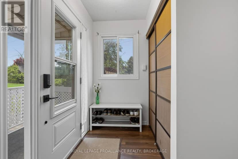 690 Davis Drive — photo 5 of 38