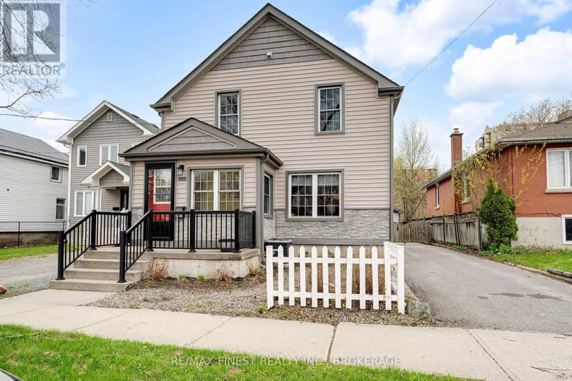 580 Macdonnell Street — photo 1 of 40