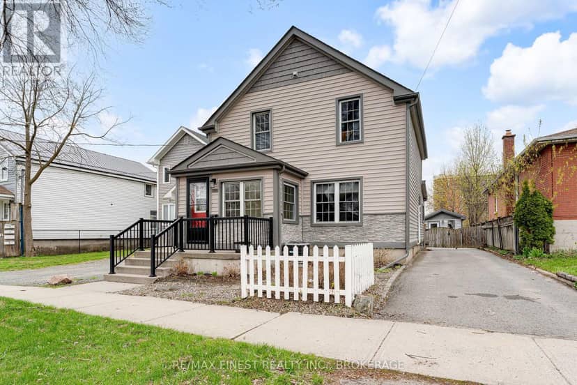 580 Macdonnell Street — photo 2 of 40